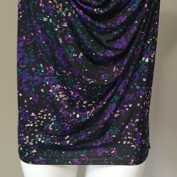 Guess halter v-neck black tank top size small - Picture 3 of 12